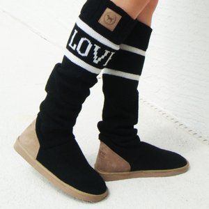 Victoria's Secret Pink Black Knit Knee High Mukluk Slippers Women's US M 7-8
